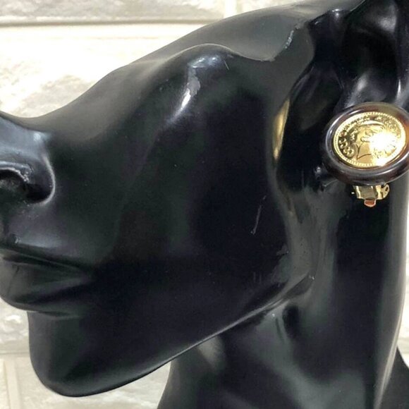 CHANEL Brown Lucite Round Coin Clip-On Earrings Gold Tone 97P Auth D-u1131 - Picture 2 of 10